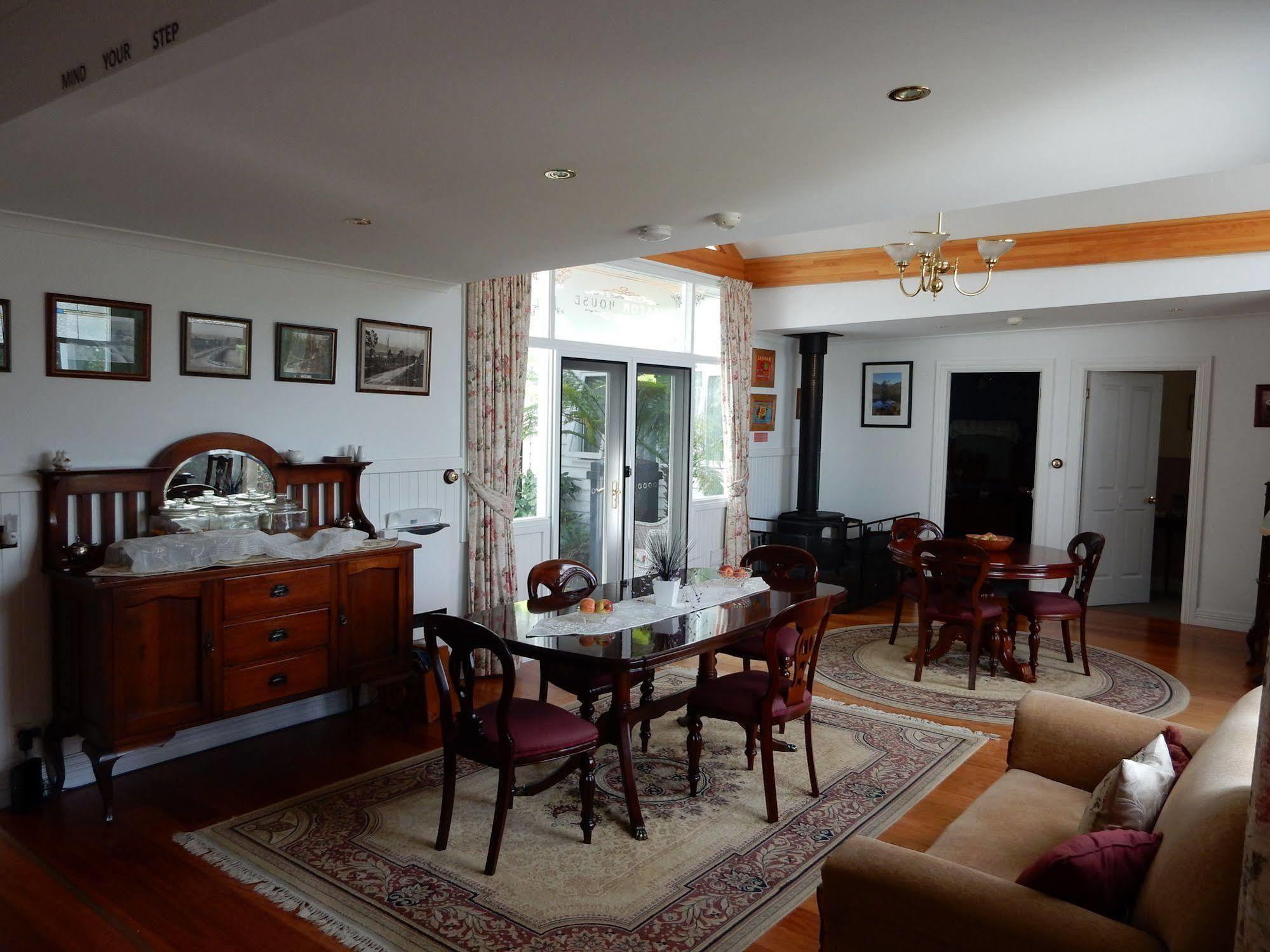 Bed and Breakfast Walton House Хьюонвилл Экстерьер фото
