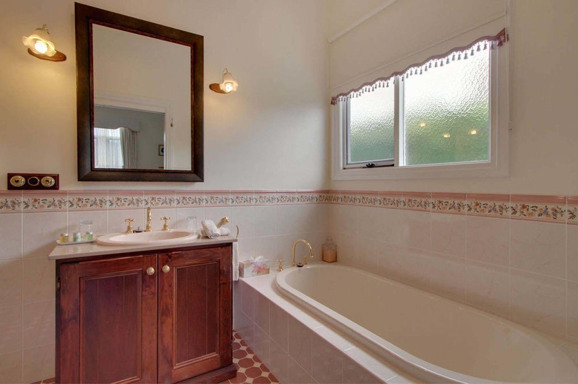 Bed and Breakfast Walton House Хьюонвилл Экстерьер фото
