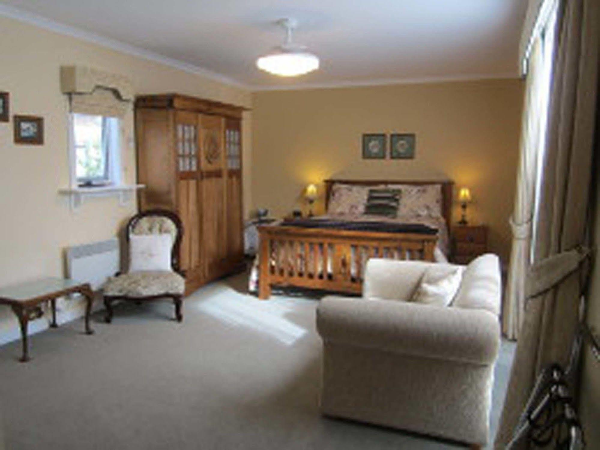 Bed and Breakfast Walton House Хьюонвилл Экстерьер фото